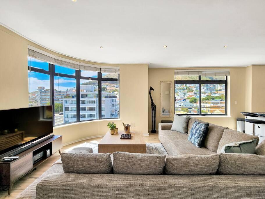 Sunny, Bright, Secure, Pool- Promenade * Kapstadt
