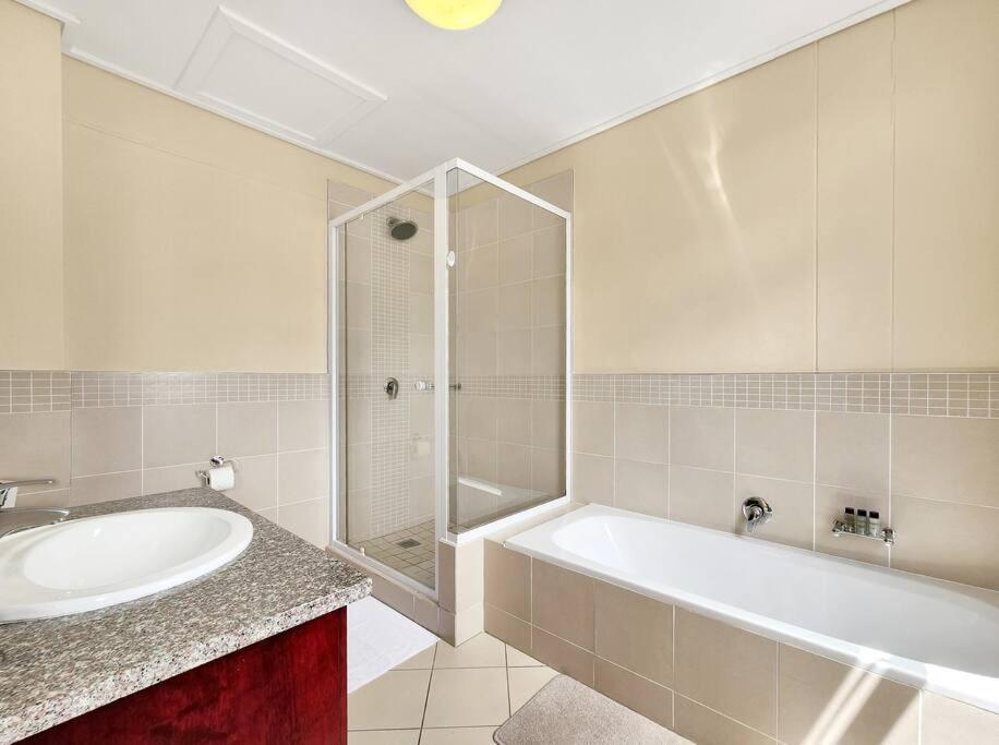 Apartment Sunny, Bright, Secure, Pool- Promenade