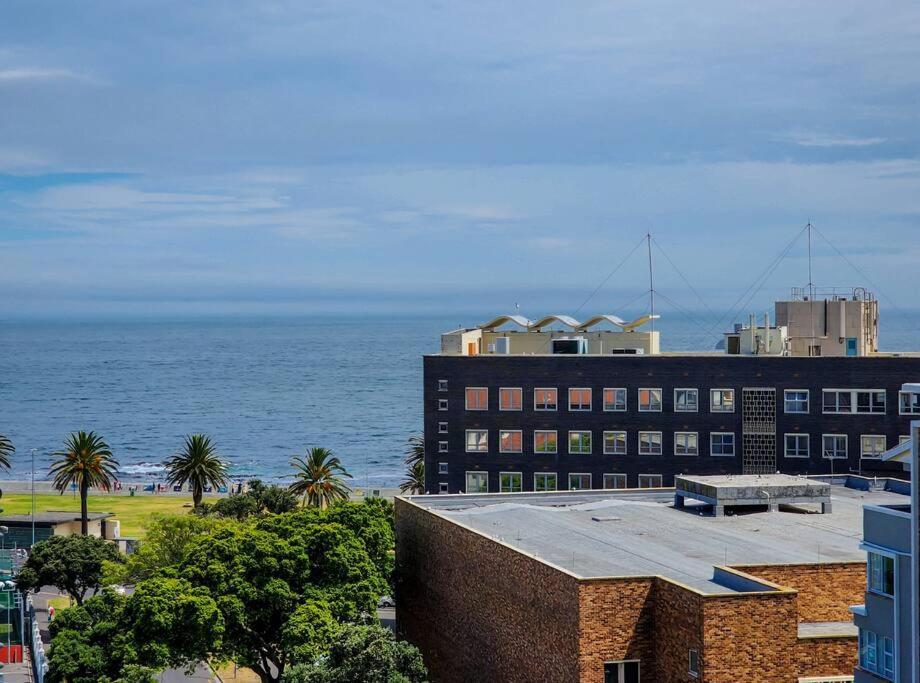 Apartment Sunny, Bright, Secure, Pool- Promenade Kapstadt